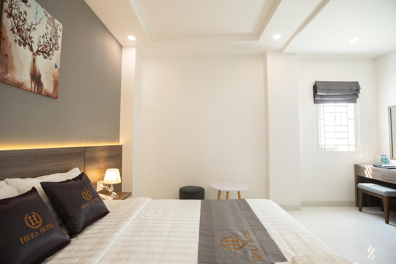 Hera Hotel Airport Хошимин Экстерьер фото