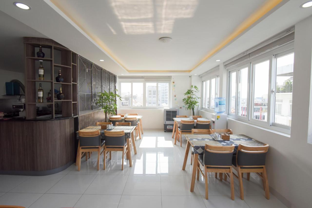 Hera Hotel Airport Хошимин Экстерьер фото