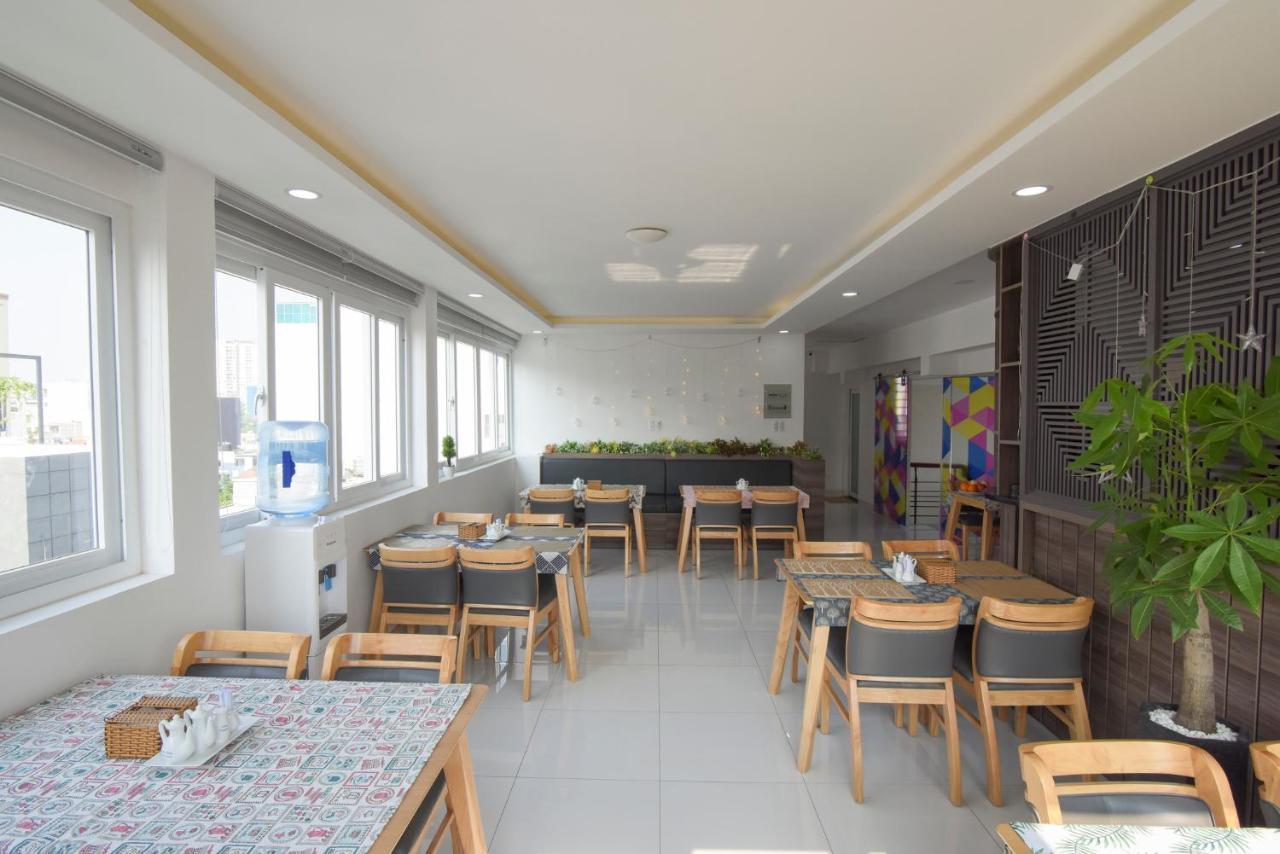 Hera Hotel Airport Хошимин Экстерьер фото